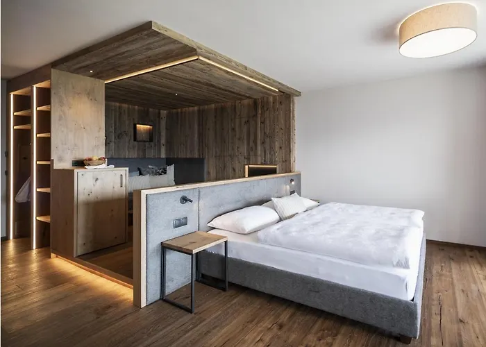 Entdecker Panorama Hotel 4*