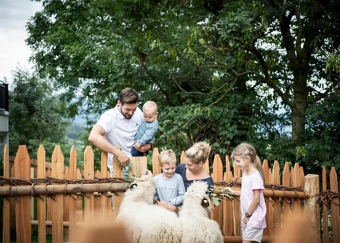 Отель Entdecker Panorama Больцано